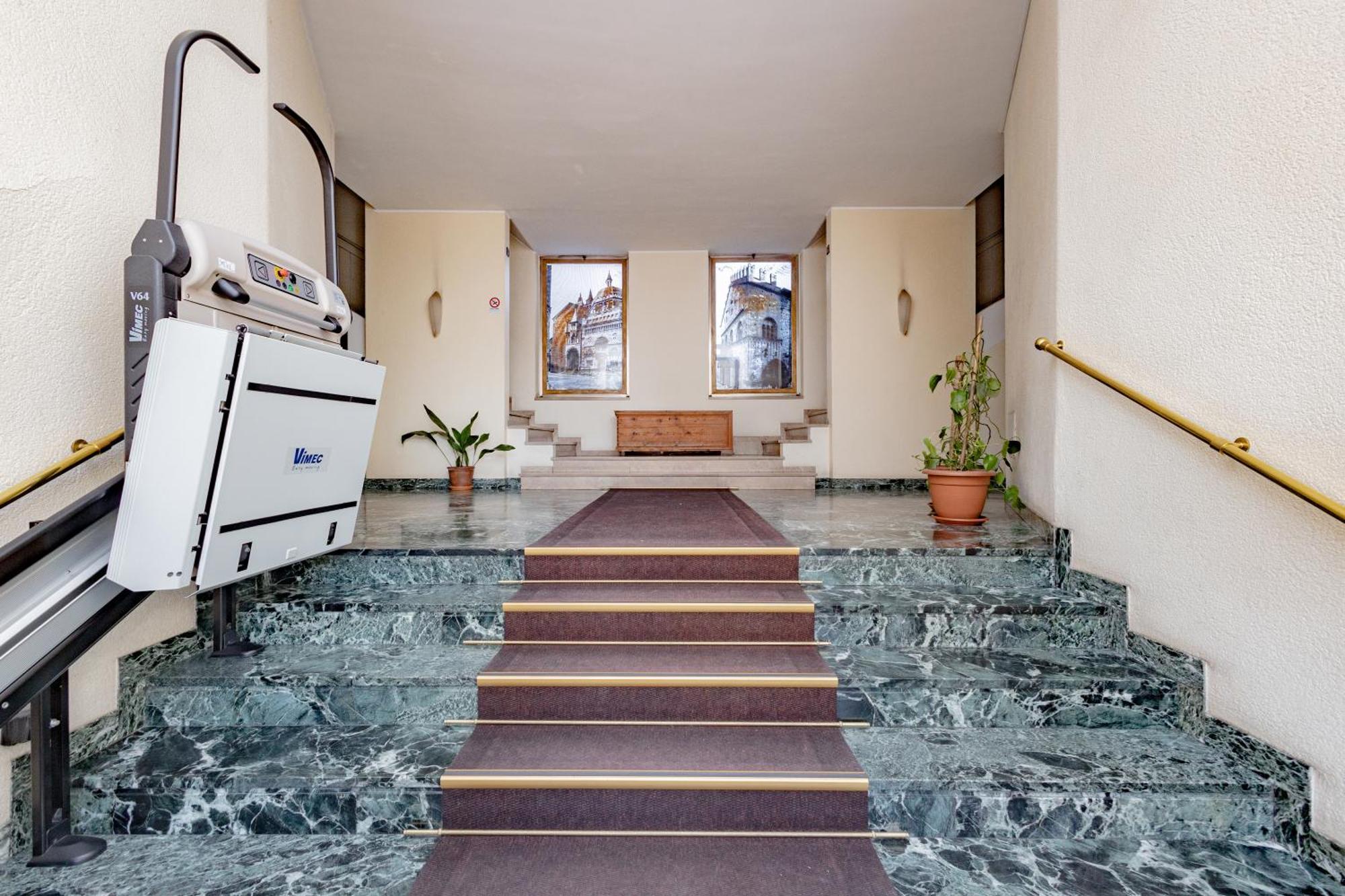 Golden House Apartment Bergamo Bagian luar foto