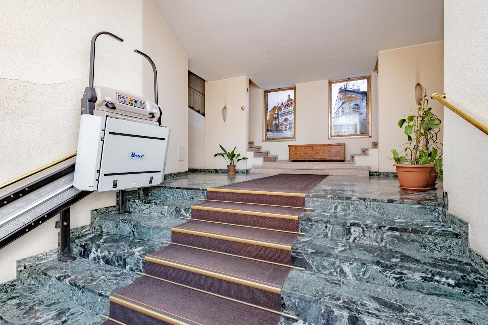 Golden House Apartment Bergamo Bagian luar foto